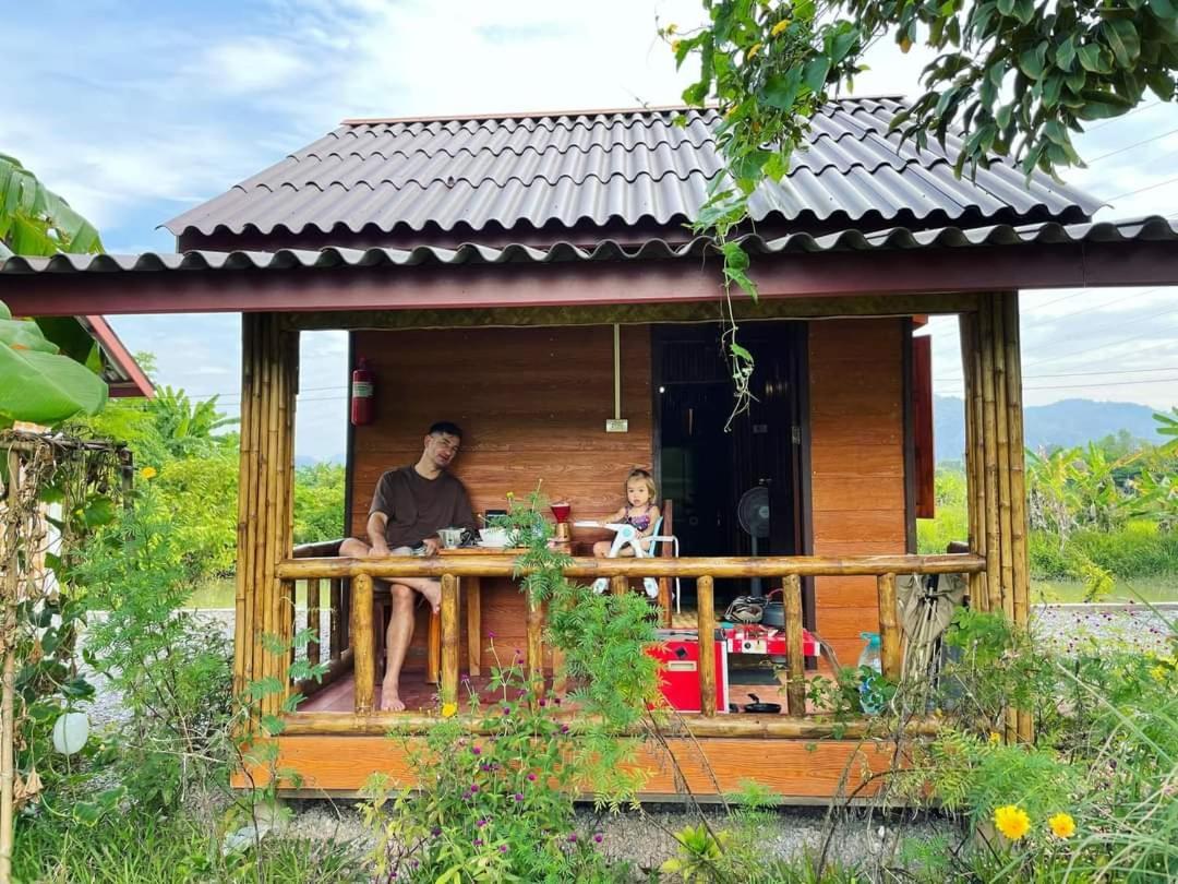 Nana Bungalows Ban Tan الغرفة الصورة